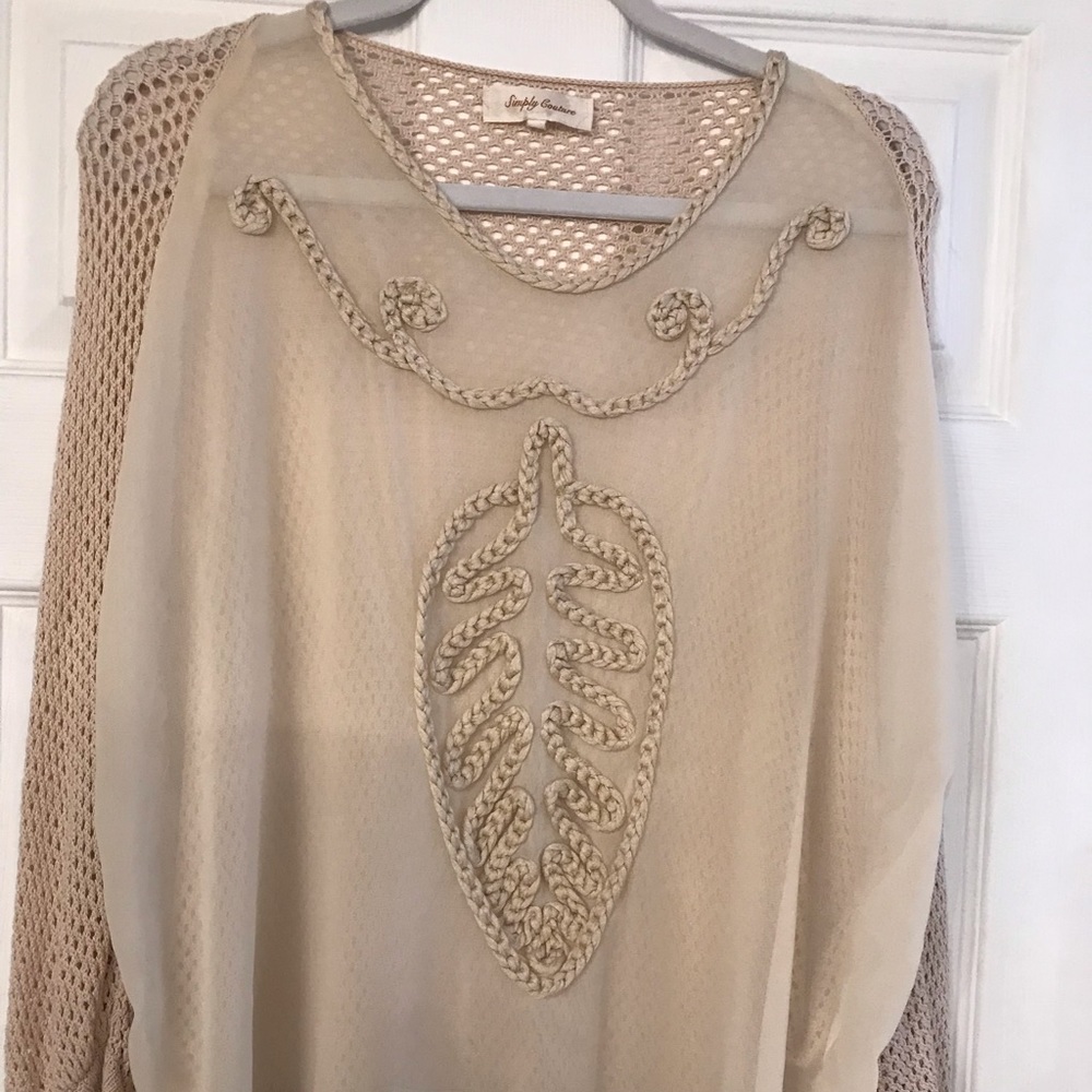 🌴🌺Simply Couture cream/tan sheer embroidered top